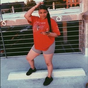 Meet your Posher, Lena